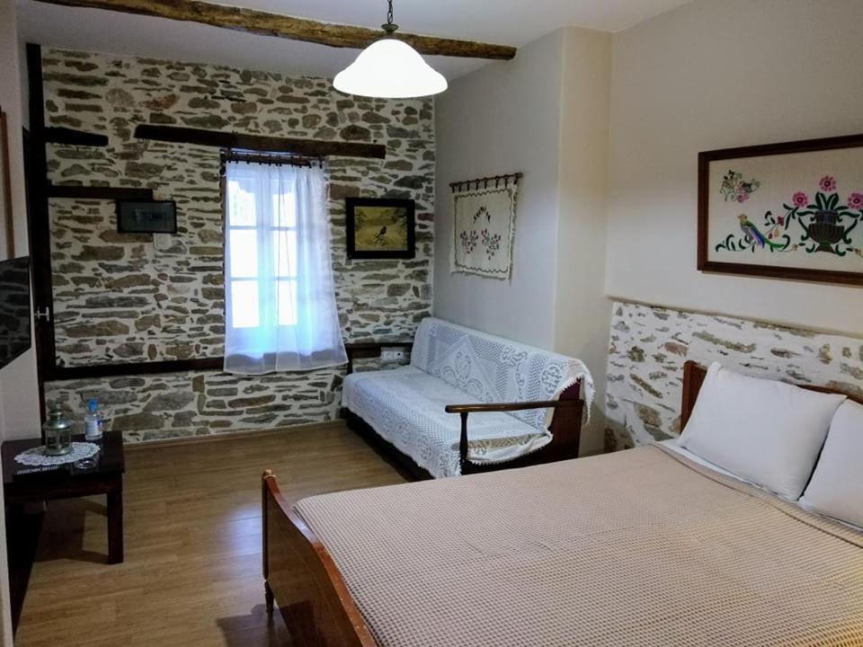 Ξενώνας Το Πέτρινο 2 Keramidhion Exterior photo