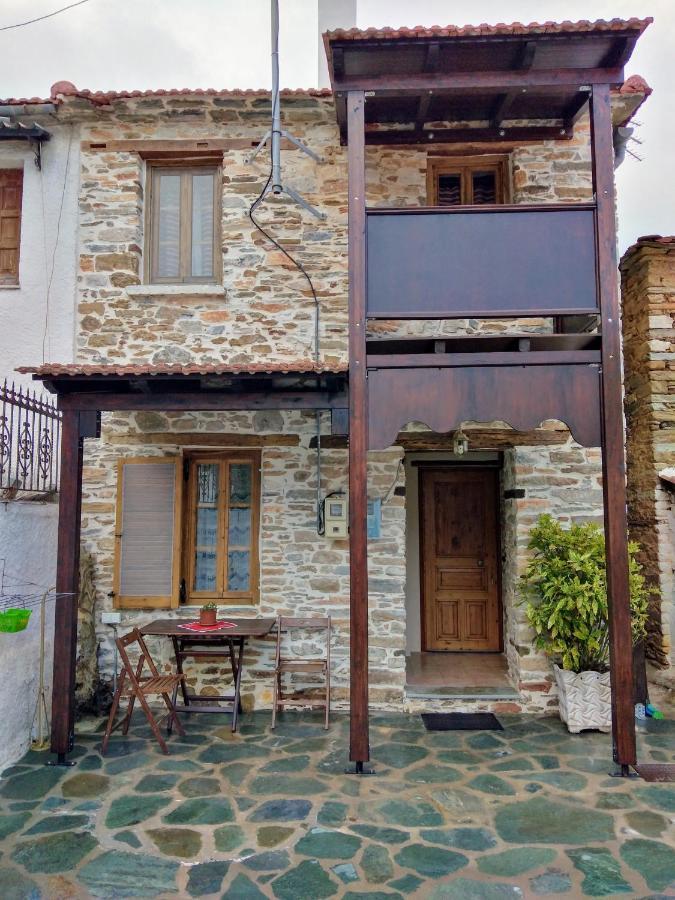 Ξενώνας Το Πέτρινο 2 Keramidhion Exterior photo